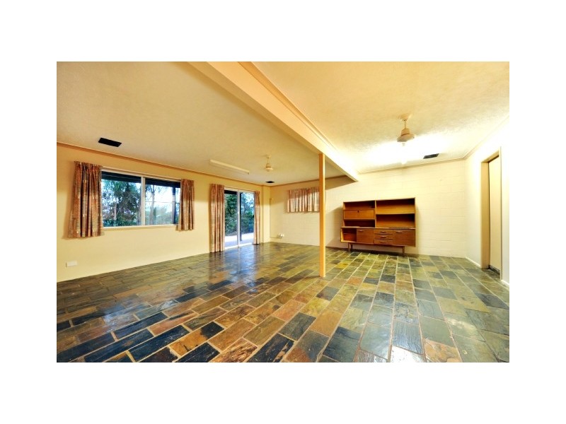 45 Manooka Drive, Cannonvale QLD 4802