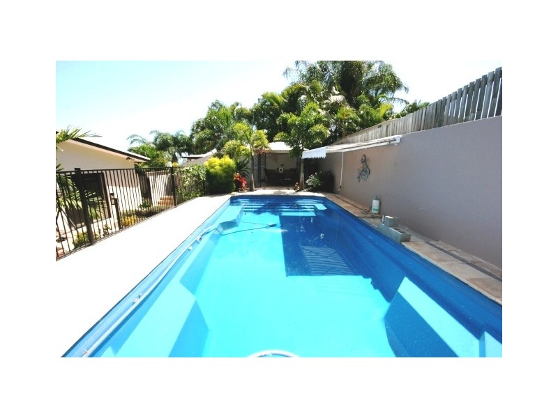 5 Whitehaven Crescent, Cannonvale QLD 4802