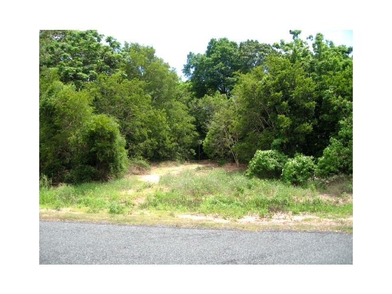 61 Trochus Street, Dingo Beach QLD 4800