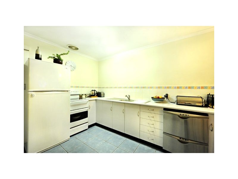 12/20 Blue Water Villas, Pandanus Drive, Cannonvale QLD 4802