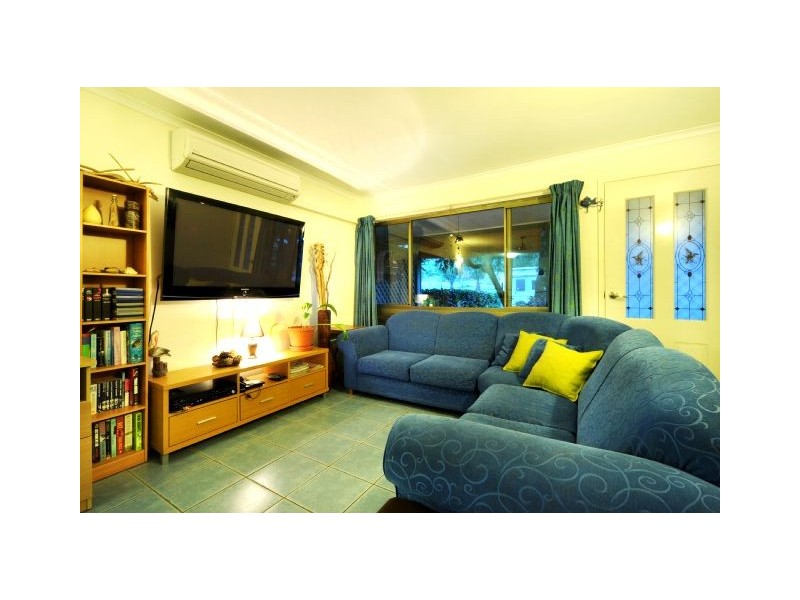 12/20 Blue Water Villas, Pandanus Drive, Cannonvale QLD 4802