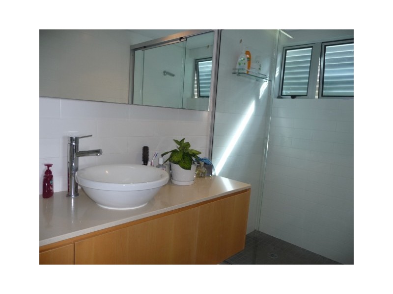 31/18 Azure Sea, Raintree Place, Airlie Beach QLD 4802