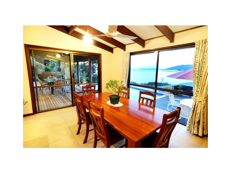 3 Stewart Drive, Cannonvale QLD 4802