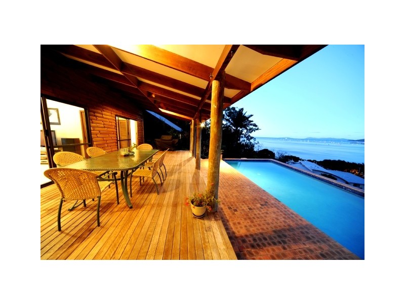 3 Stewart Drive, Cannonvale QLD 4802