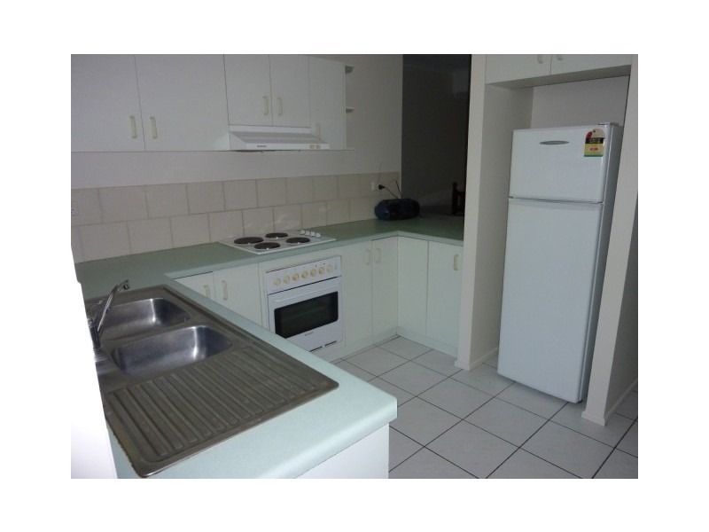 2B/10 Island Court, Island Drive, Cannonvale QLD 4802