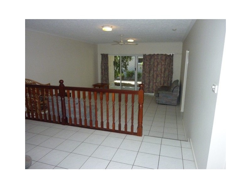 2B/10 Island Court, Island Drive, Cannonvale QLD 4802