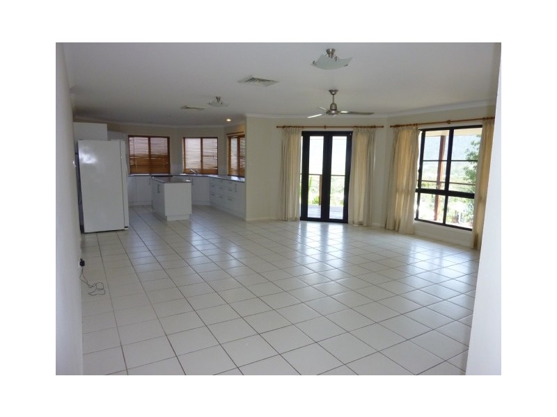 4 Curlew Court, Jubilee Pocket QLD 4802
