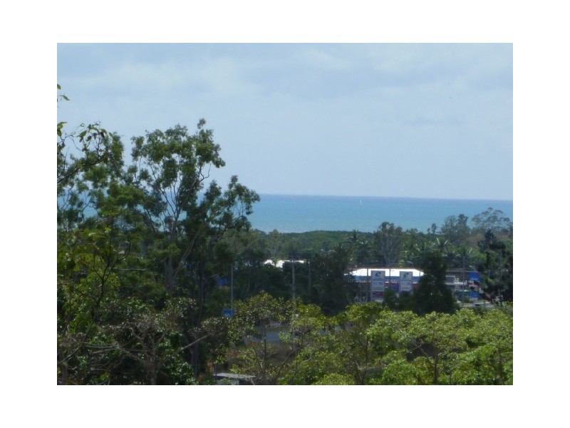 2 Dronley Place, Cannonvale QLD 4802