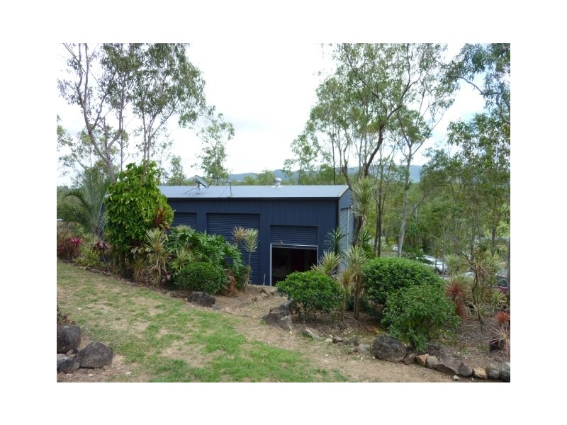 2 Dronley Place, Cannonvale QLD 4802