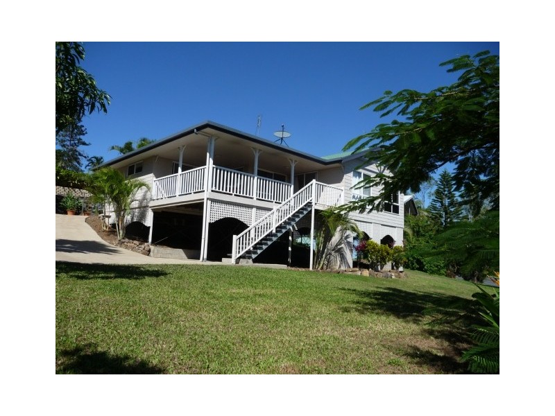 16 South Molle Boulevard, Cannonvale QLD 4802