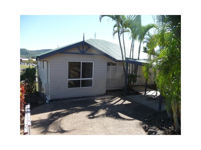 16 South Molle Boulevard, Cannonvale QLD 4802