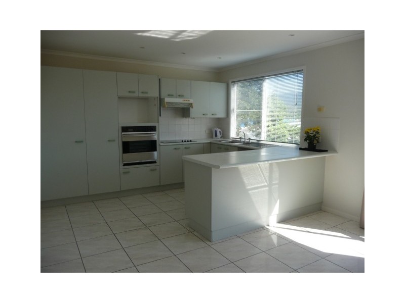 16 South Molle Boulevard, Cannonvale QLD 4802
