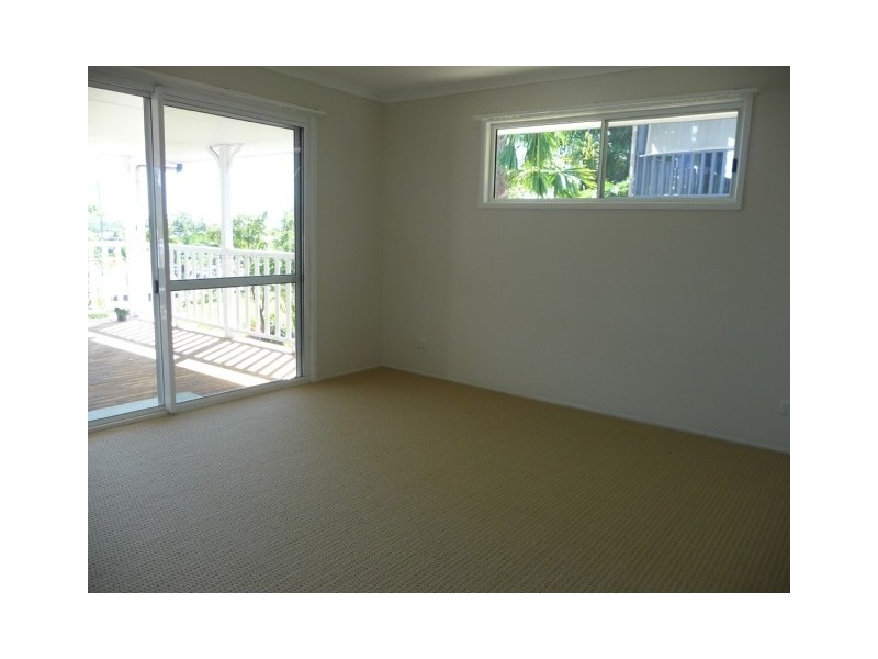 16 South Molle Boulevard, Cannonvale QLD 4802