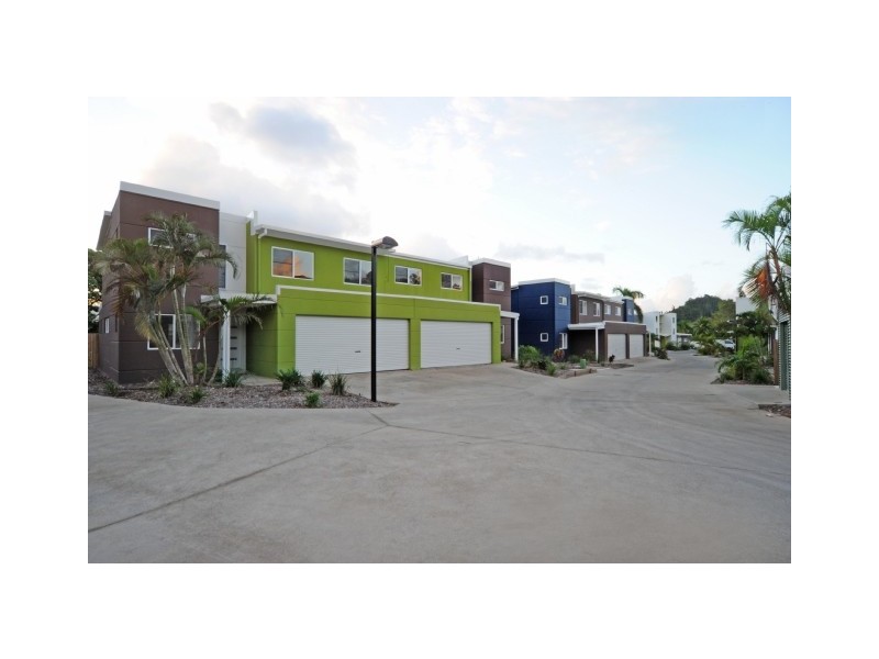 10/65 Tranquile Manooka Drive, Cannonvale QLD 4802