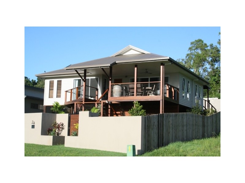 24 Parker Road, Cannonvale QLD 4802