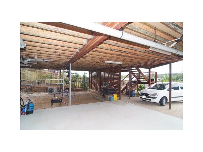 24 Parker Road, Cannonvale QLD 4802