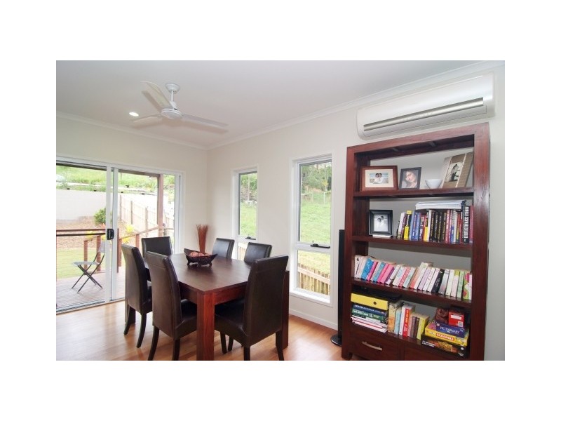 24 Parker Road, Cannonvale QLD 4802