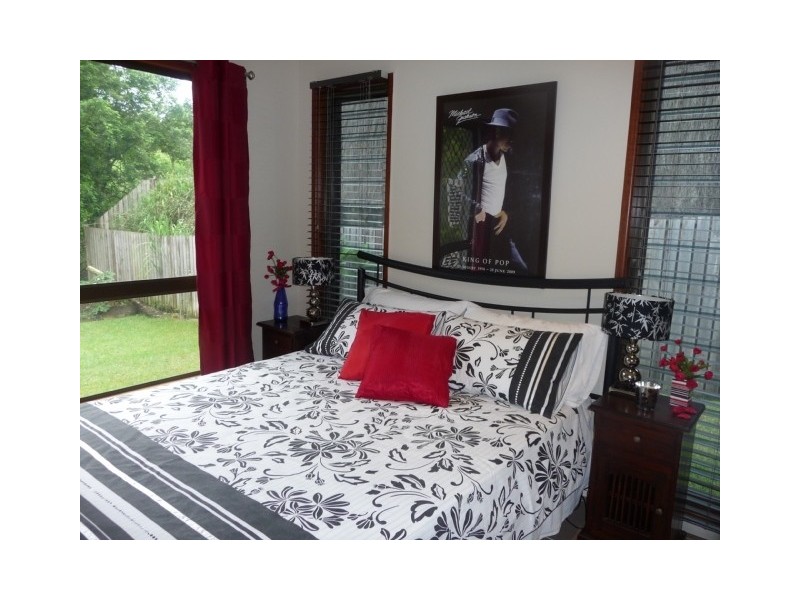 16 Links Drive, Cannonvale QLD 4802