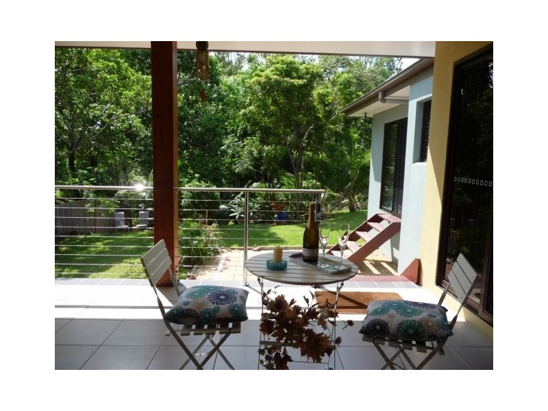 16 Links Drive, Cannonvale QLD 4802