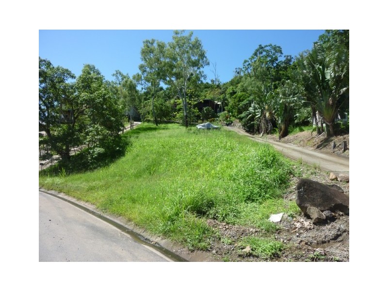 19 Jones Road, Cannonvale QLD 4802