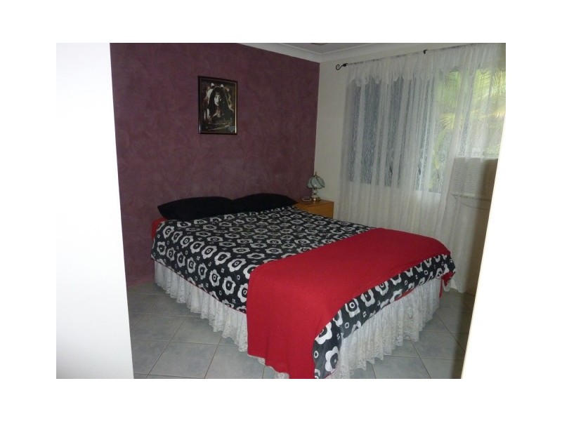 10 Duell Road, Cannonvale QLD 4802