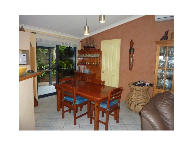 10 Duell Road, Cannonvale QLD 4802