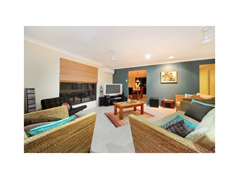 3 Arundel Court, Cannonvale QLD 4802