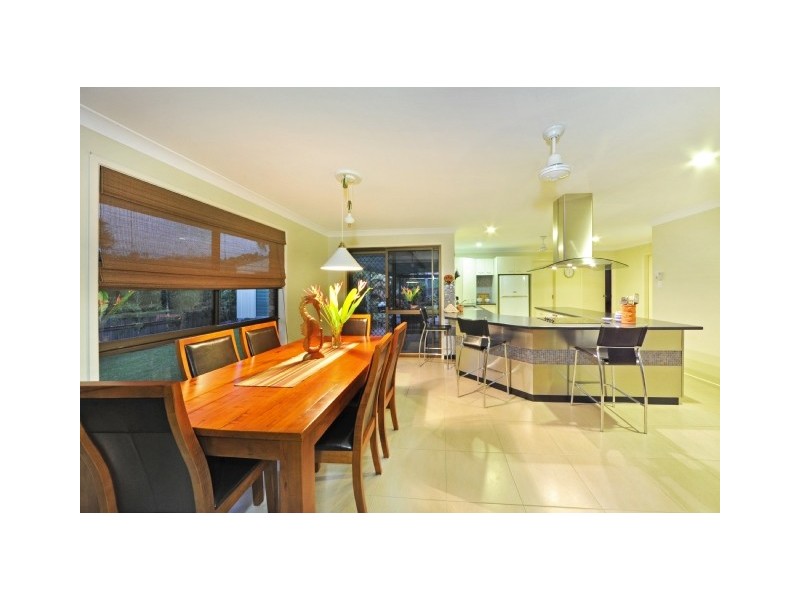 3 Arundel Court, Cannonvale QLD 4802