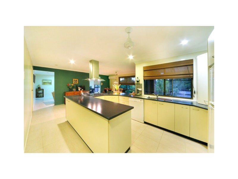 3 Arundel Court, Cannonvale QLD 4802