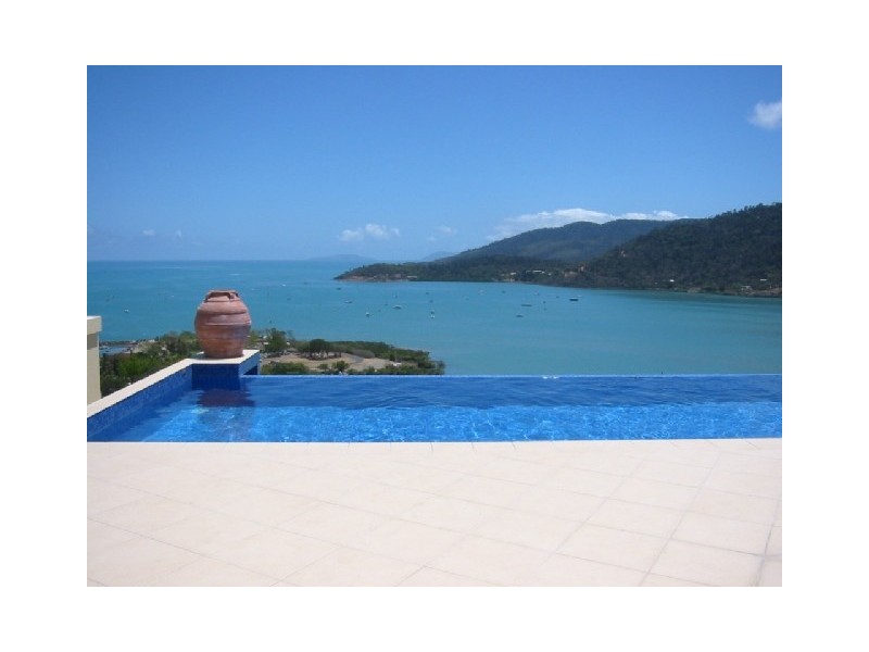 17/16 Pinnacles Golden Orchid Drive, Airlie Beach QLD 4802