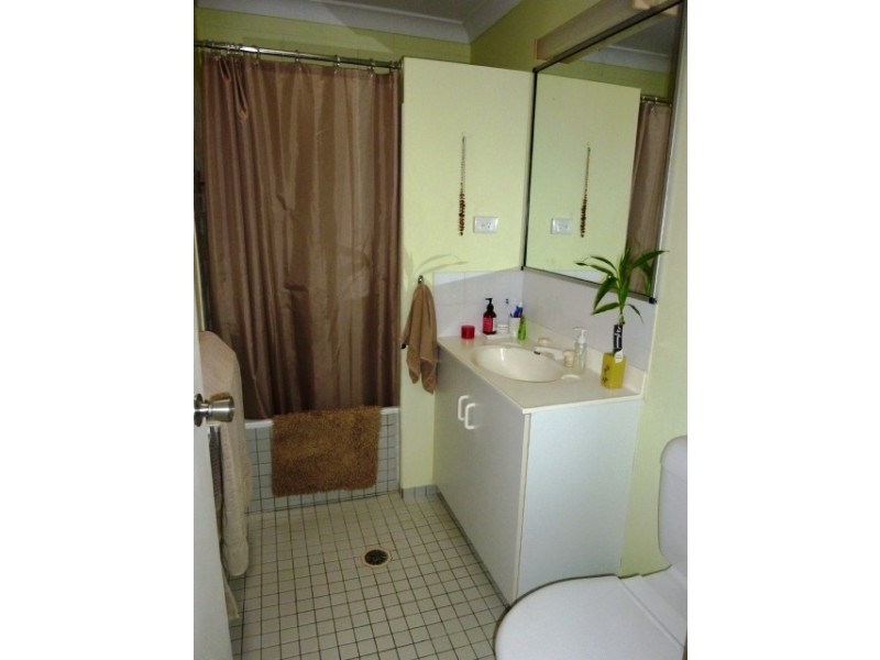 1/28 Whitsunday Mews Island Drive, Cannonvale QLD 4802