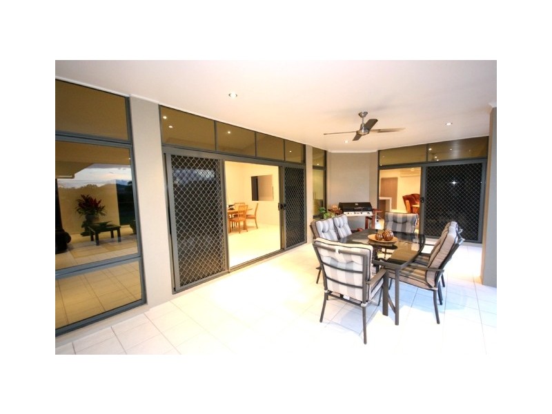 64 Stanley Drive, Cannonvale QLD 4802