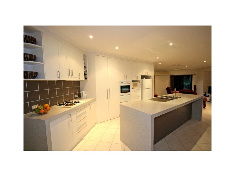 64 Stanley Drive, Cannonvale QLD 4802