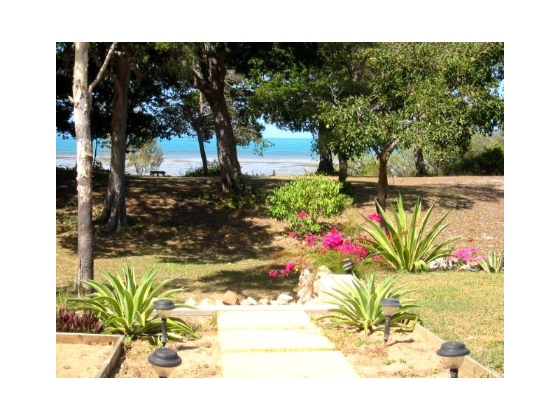 106 GLoucester Avenue, Hideaway Bay QLD 4800