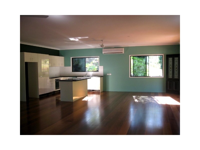 41 Eshelby Drive, Cannonvale QLD 4802