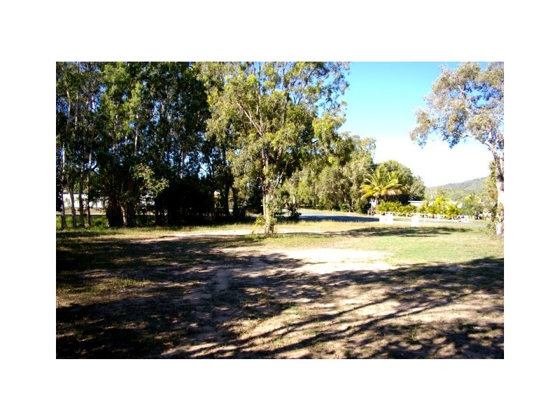 4 Dingo Beach Road, Dingo Beach QLD 4800