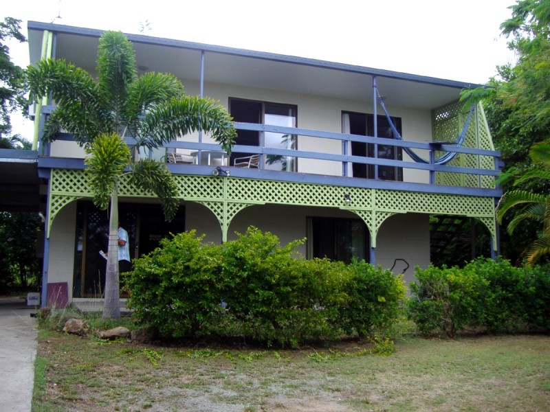 30A Coral Esplanade, Cannonvale QLD 4802