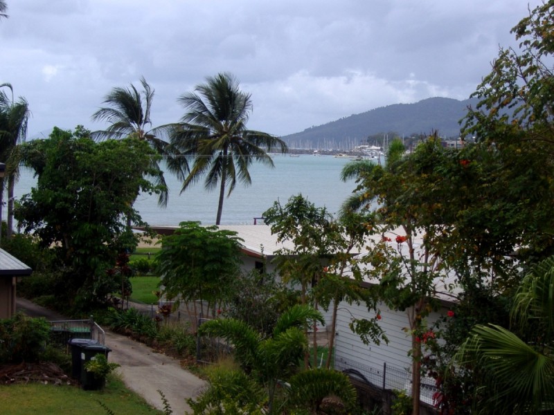 30A Coral Esplanade, Cannonvale QLD 4802