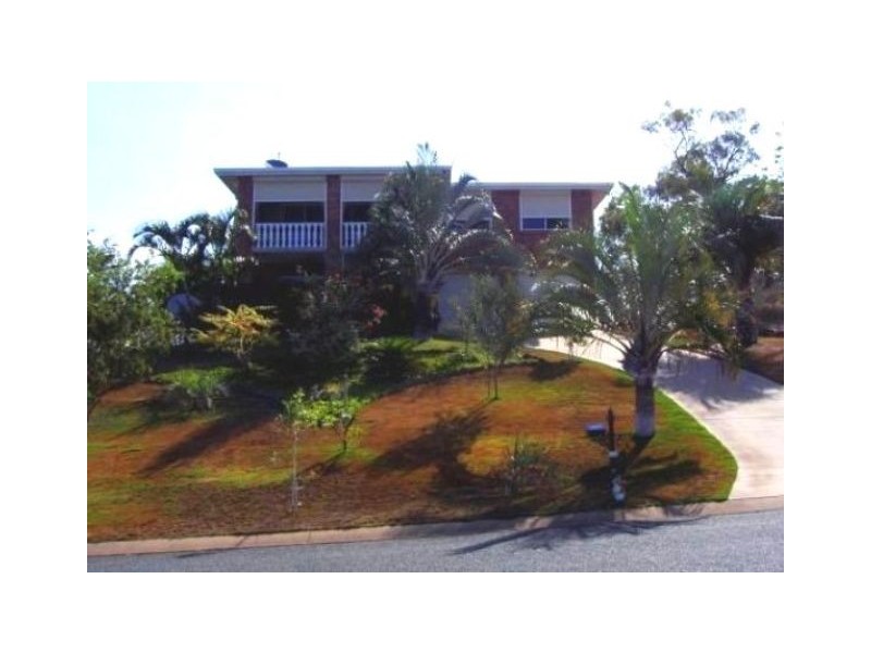6 Blackcurrent Drive, Hideaway Bay QLD 4800
