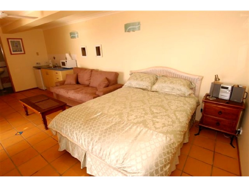 12 Airlie Crescent, Airlie Beach QLD 4802