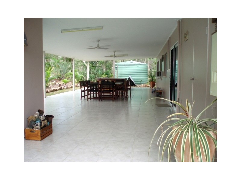 126 Hydeaway Bay Road, Hideaway Bay QLD 4800