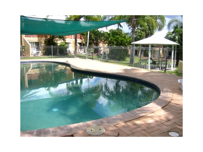 3/11 Island Close Apts, Island Drive, Cannonvale QLD 4802