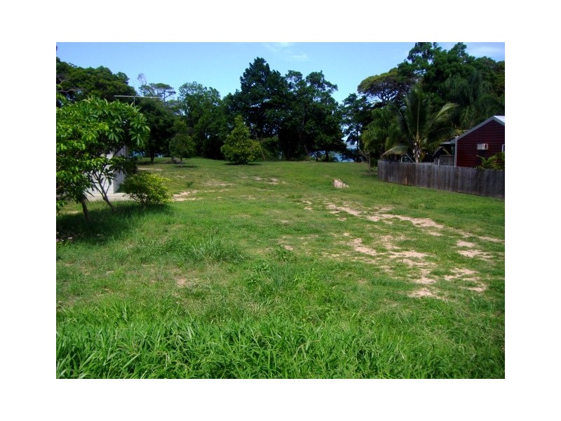 118 Gloucester Avenue, Hideaway Bay QLD 4800