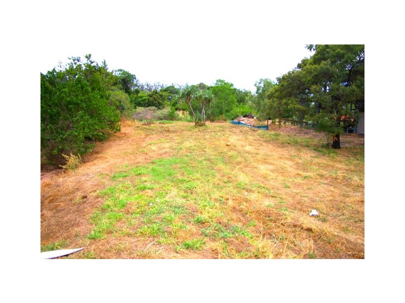 88 Gloucester Avenue, Hideaway Bay QLD 4800