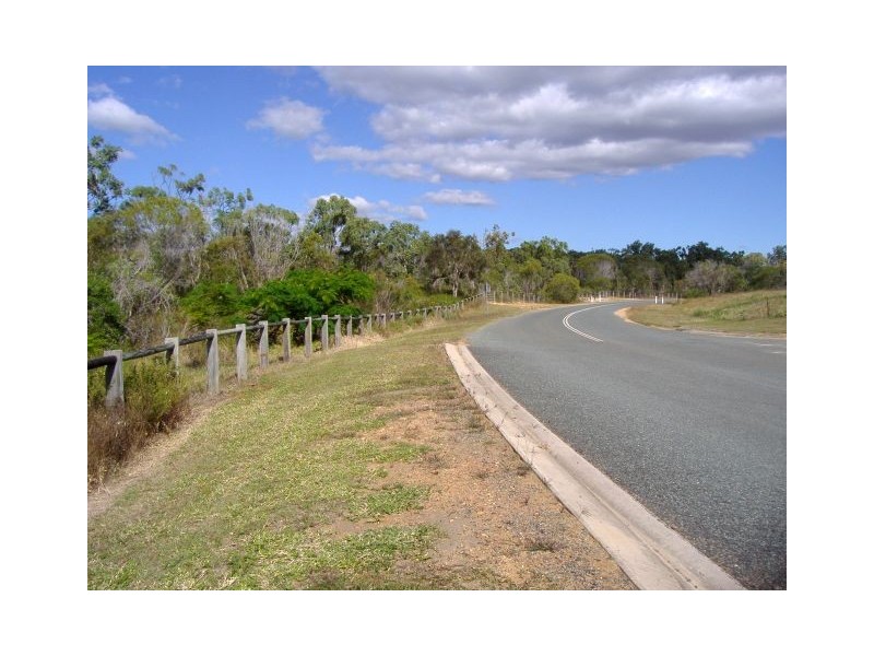 2 Gloucester Avenue, Hideaway Bay QLD 4800
