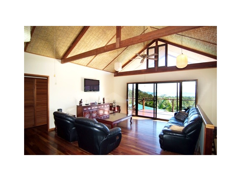 40 Parkwood Terrace, Cannonvale QLD 4802