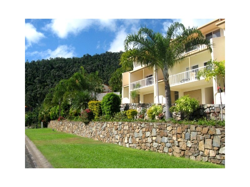 22/12 ‘Reefside Villas’ Eshelby Drive, Cannonvale QLD 4802