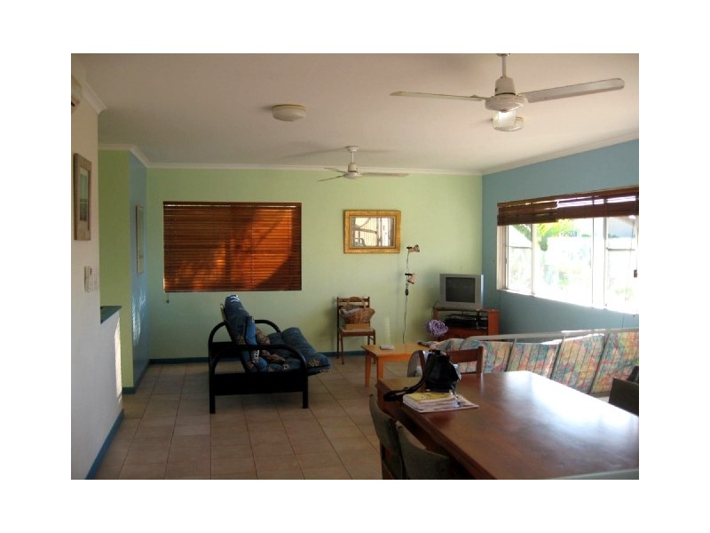 15/12 ‘Reefside Villas’ Eshelby Drive, Cannonvale QLD 4802