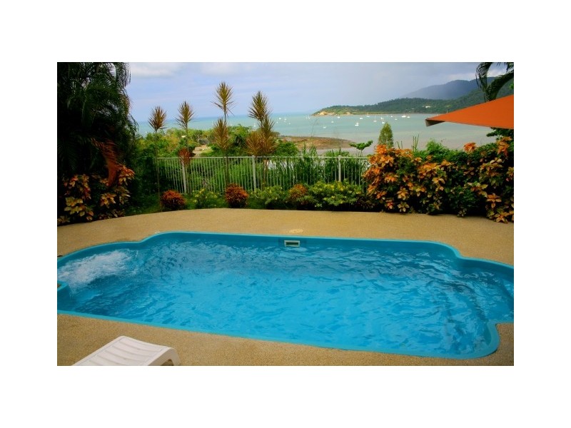 25 & 25A/5 Whitsunday Terraces, Golden Orchid Drive, Airlie Beach QLD 4802