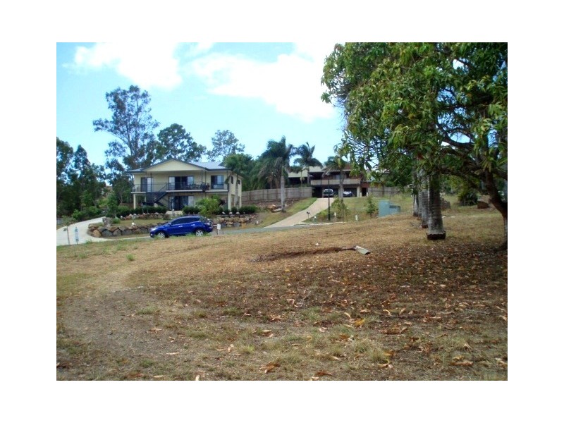 6 Linscot Close, Cannonvale QLD 4802